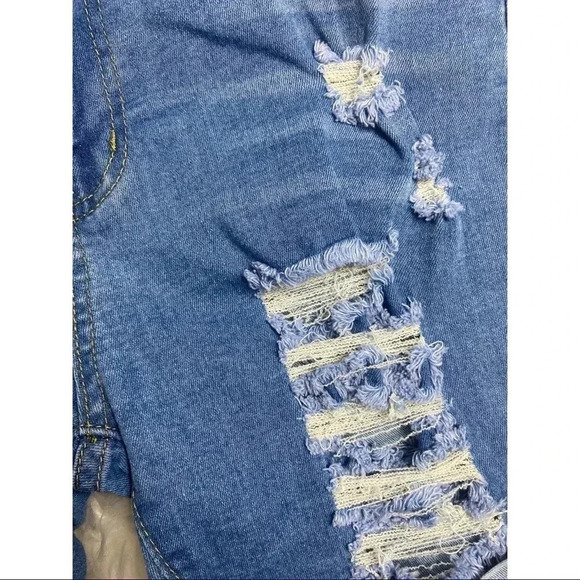 SHEIN Distressed Denim Shorts - Picture 5 of 6